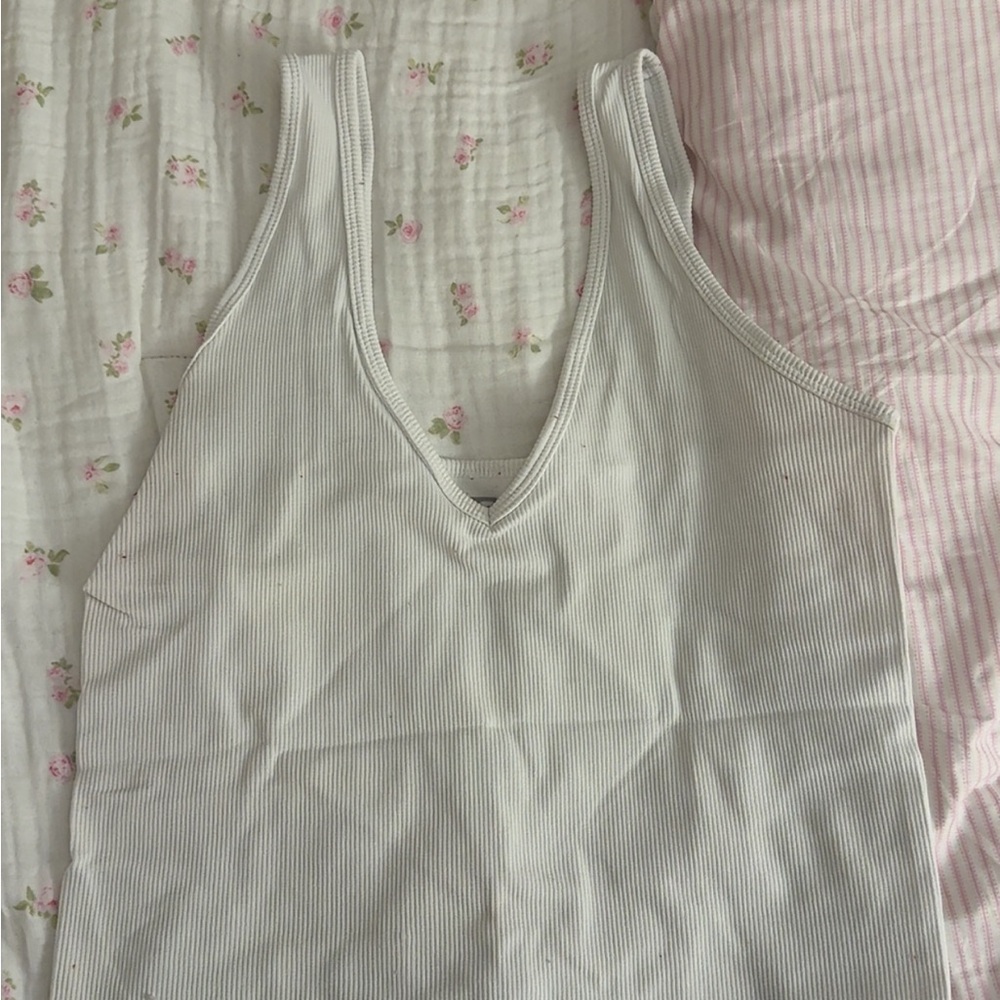 Chic White Ribbed Tank Top